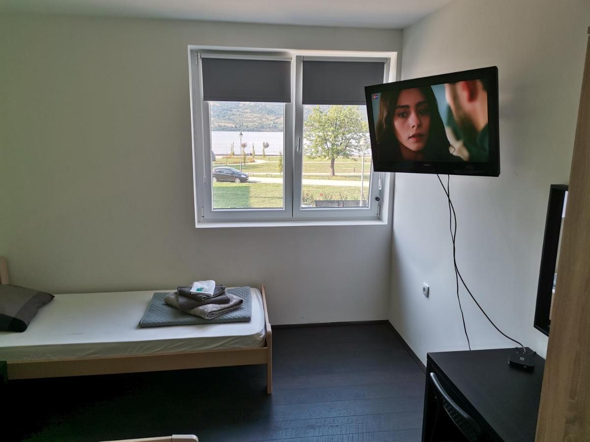 Apartman Terassa Donji Milanovac Exteriör bild