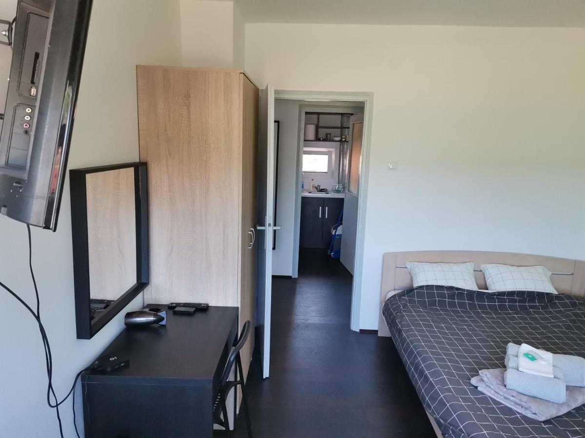 Apartman Terassa Donji Milanovac Exteriör bild